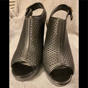 Women’s wedge sandal